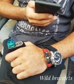 Bratara Wild Bracelets din piele naturala neagra cu prinderi rosii, lucrata 100% manual cu ancora argintie
