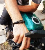Bratara Wild Bracelets, Wrap maro inchis cu ancora, din piele naturala, lucrata 100% manual
