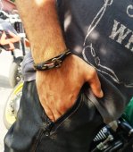 Bratara Wild Bracelets, Wrap maro inchis cu ancora, din piele naturala, lucrata 100% manual